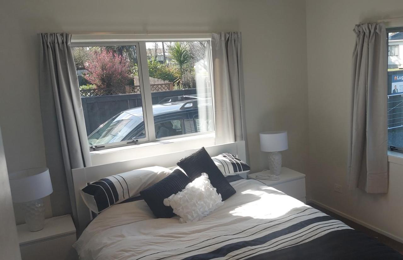 Cozy, New, Private 3 Bedroom Home Hamilton Exterior foto
